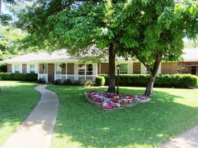 1st image of 3022 Edgewood Ln