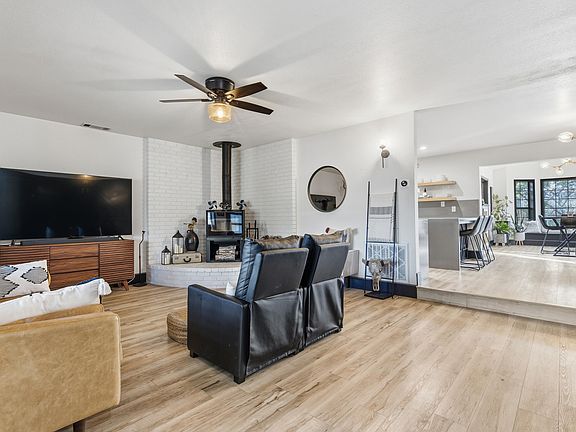 5th image of 14395 Del Oro Ct