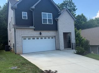 200 Gothic Manor Ln, Knoxville, TN 37923