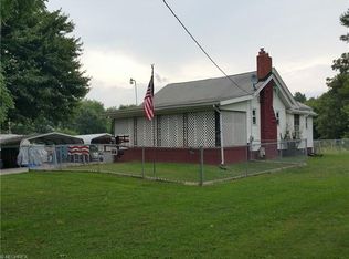 1320 Hawk Ave SE, Canton, OH 44707