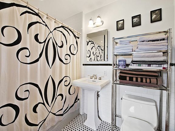 3rd image of 307 W 126th St APT 4A