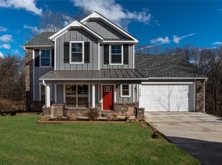 1120 Nemett Cir, Pea Ridge, AR 72751