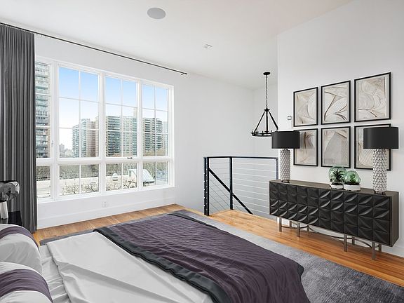 2nd image of 89 Montrose Ave