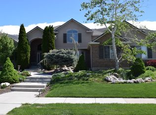 286 N Homestead Ln, Fruit Heights, UT 84037