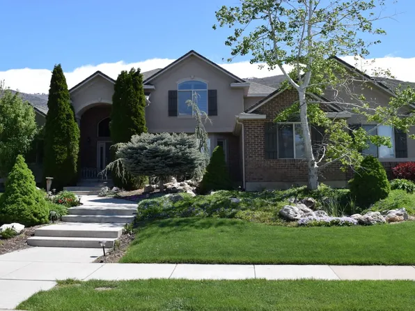 286 N Homestead Ln, Fruit Heights, UT 84037