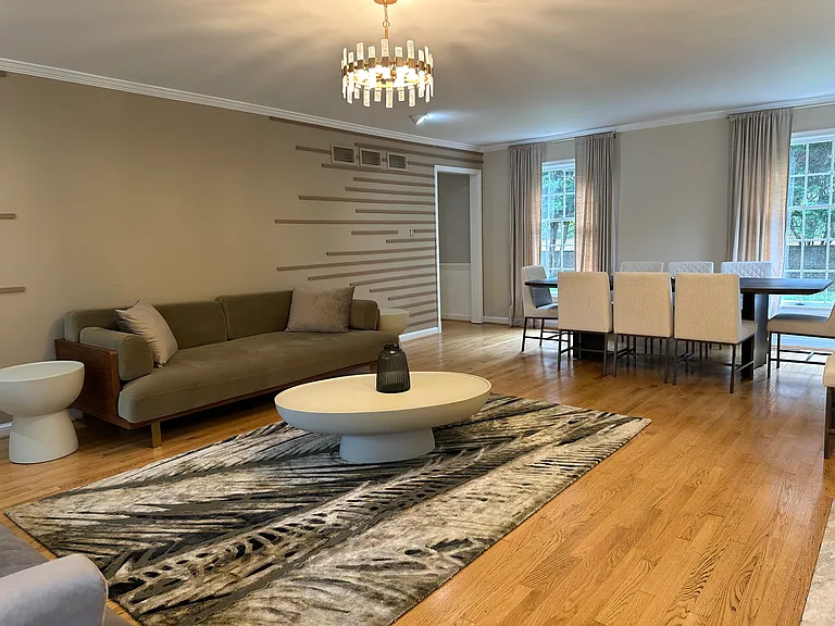 6306 Dunaway Ct — Photo 8