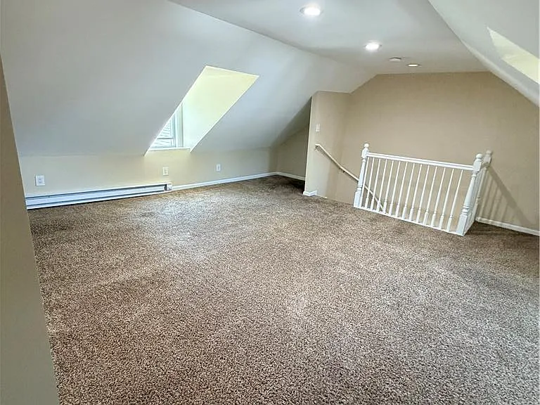 718 Ferry St — Photo 24