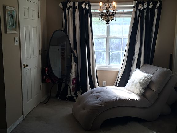 3rd image of 115 Lacrosse Cir