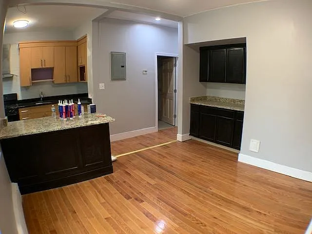 3103 Washington St #1R — Photo 12