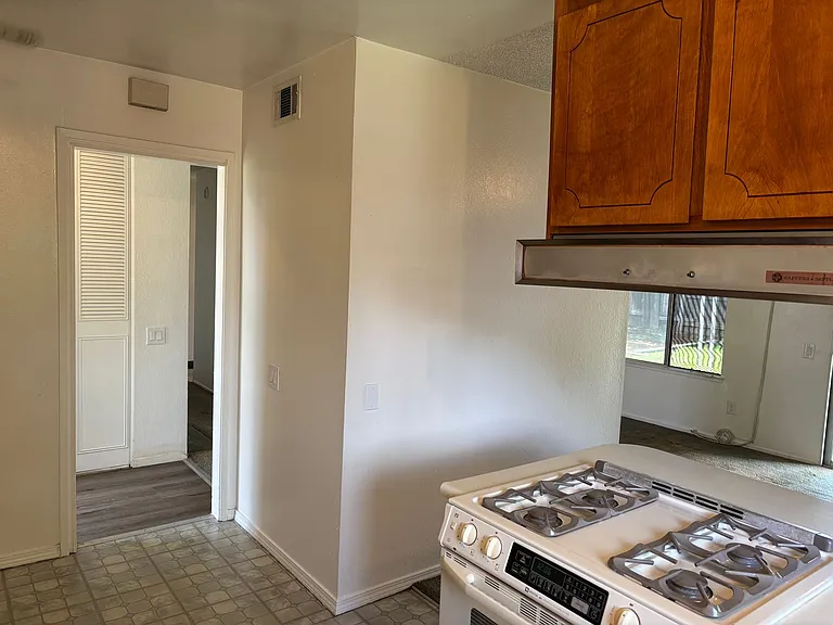 7874 Golden Field Way — Photo 8