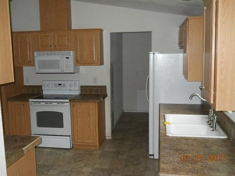 5th image of 3725 Owl Ln NE