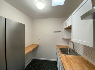 881 Albany Post Rd #15, New Paltz, NY 12561