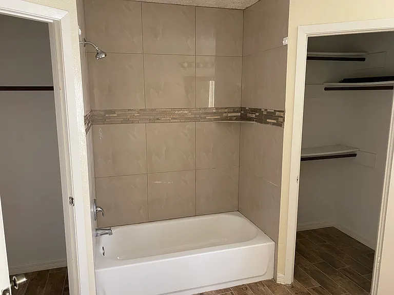 2606 S Belgravia Dr — Photo 4