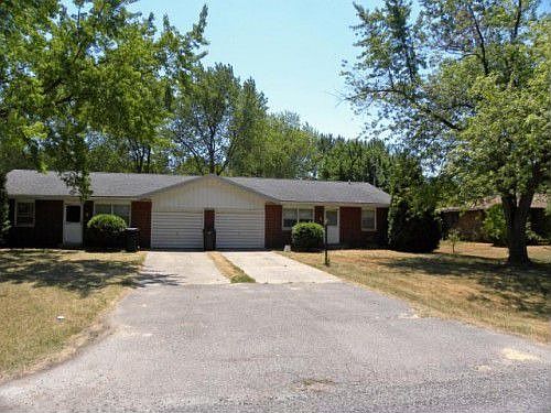 2nd image of 1732 Clearwood Dr