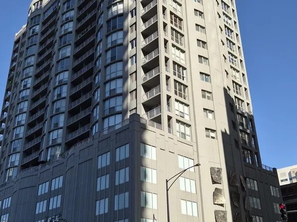 600 N Dearborn St APT 1709, Chicago, IL 60654