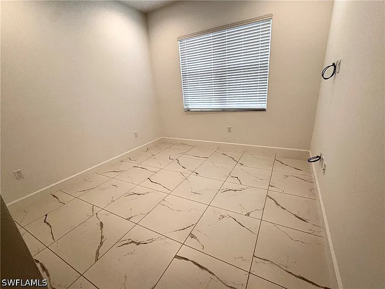 2864 Bloomfield Way — Photo 14