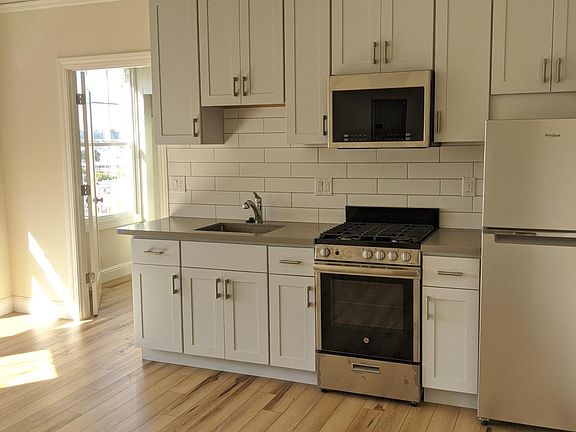 2nd image of 790 22nd Ave APT 12