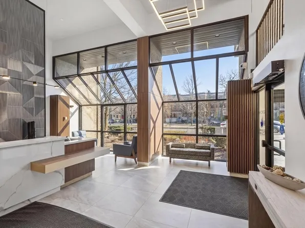 1731 Beacon St APT 114, Brookline, MA 02445