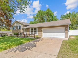 7421 Ideal Ave S, Cottage Grove, MN 55016