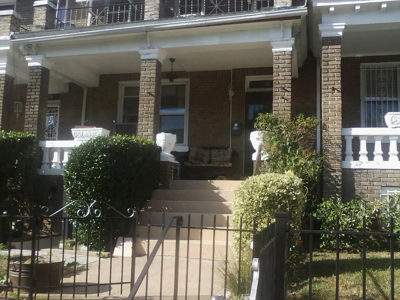 13 W St NW photo 1