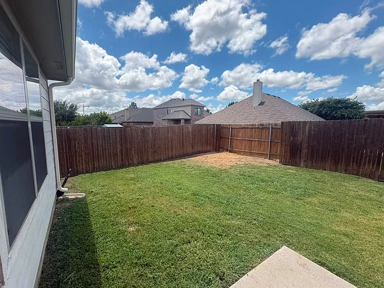 2533 Slalom Dr — Photo 17