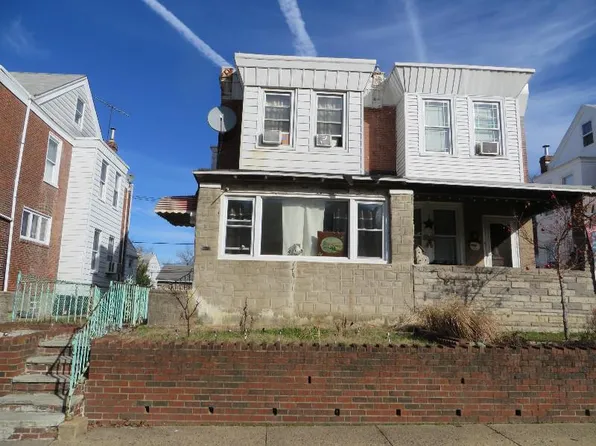413 Friendship St, Philadelphia, PA 19111