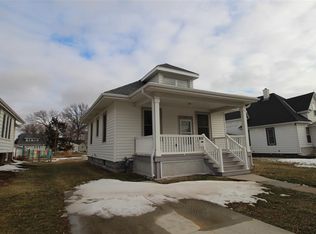 809 S 3rd St, Norfolk, NE 68701