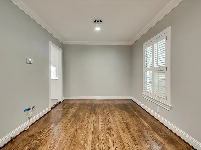 6425 Locke Ave — Photo 6