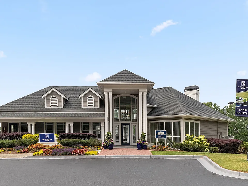 C242940_ChattahoocheeRidge_LEASING_02