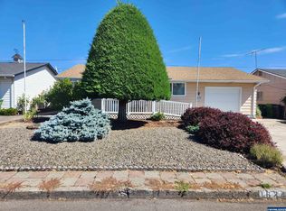 1624 Sallal Rd, Woodburn, OR 97071