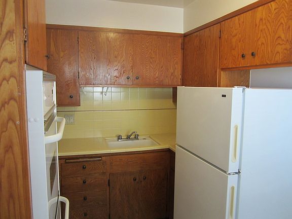 3rd image of 3312 Taraval St #3