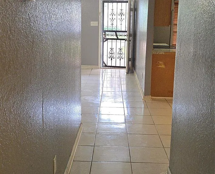 11807 Greenmesa Dr — Photo 4