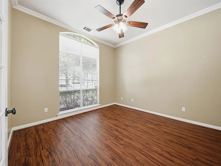 63 Vershire Cir — Photo 6
