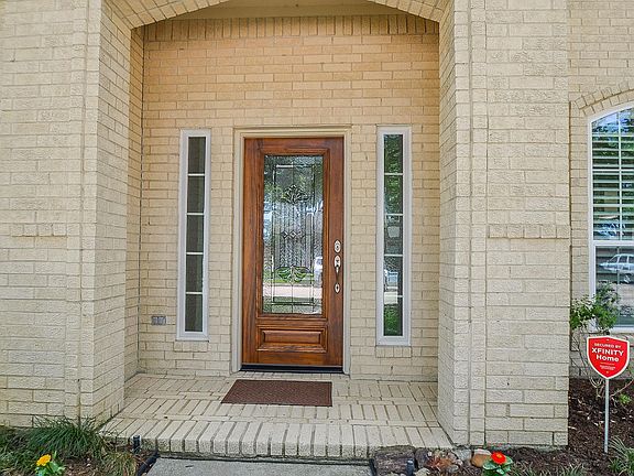 5th image of 1110 Amber Glade Ct