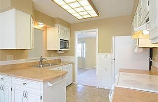 5th image of 1832 Azrock Dr