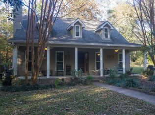592 Beaver Creek Dr, Havana, FL 32333