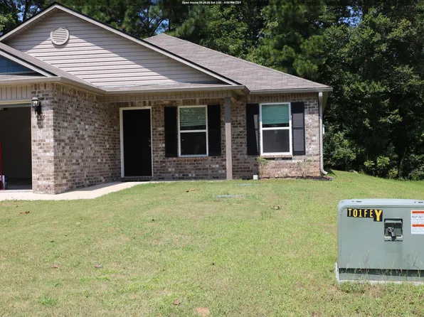 135 Ross Dr, Odenville, AL 35120
