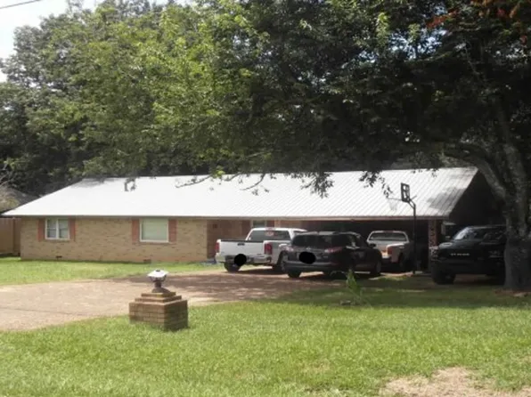 211 Vick St, Batesville, MS 38606