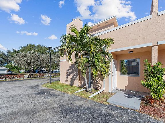 4th image of 3951 Coral Springs Drive #21