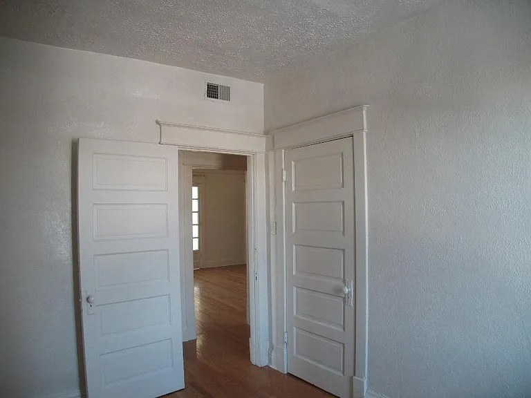 501 NE Madison Ave #C — Photo 16