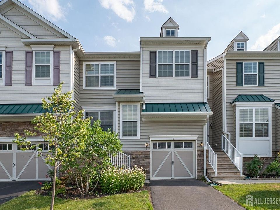 1st image of 3 Bauer Ln