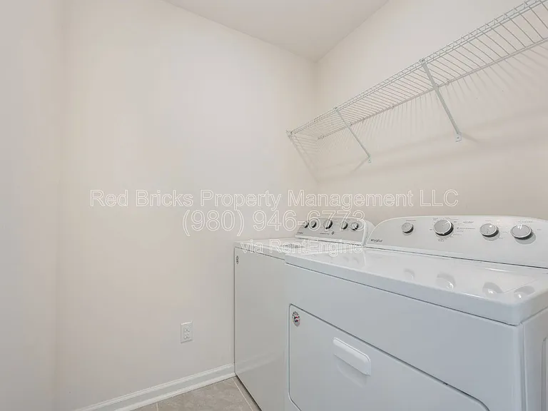 630 Cypress Glen Ln — Photo 18