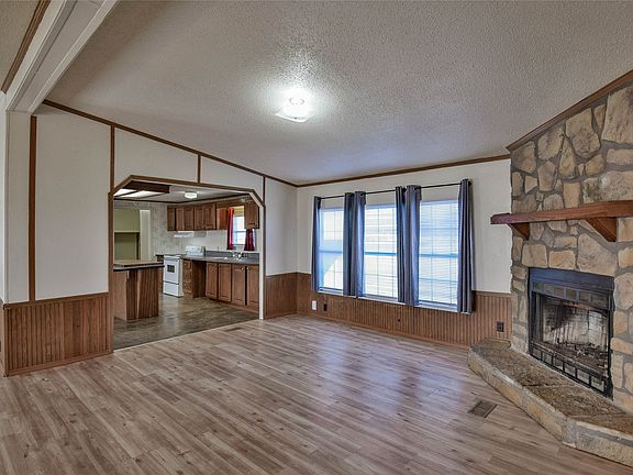 3rd image of 4040 Dillard Ct