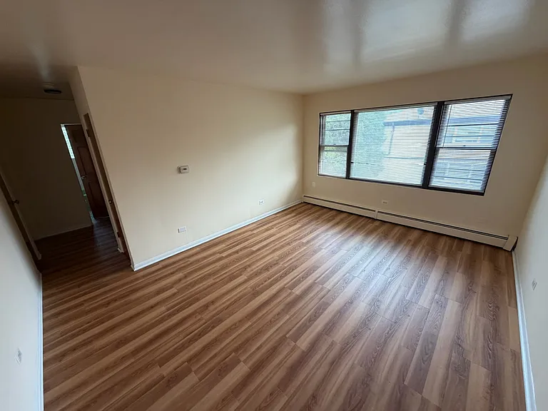 612 N Wolf Rd #3 — Photo 7