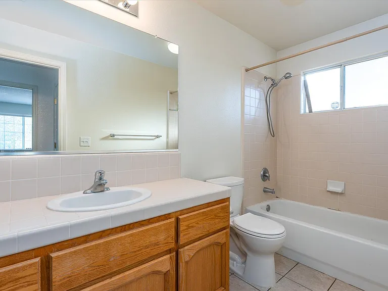 43106 Revis Cir E — Photo 23