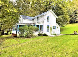 1410 Nanticoke Dr, Endicott, NY 13760