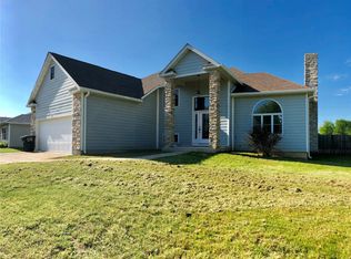 725 McNeal Ln, Fulton, MO 65251