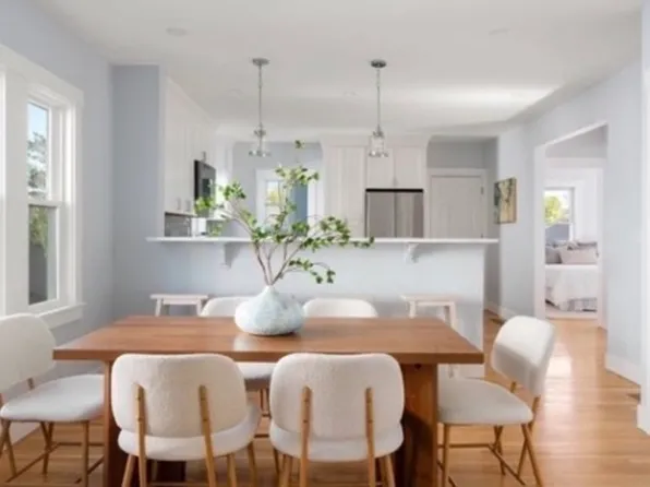 16-18 Walnut St #1, Belmont, MA 02478