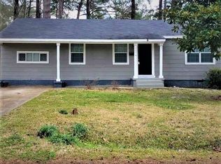 2674 Brookwood Dr, Jackson, MS 39212