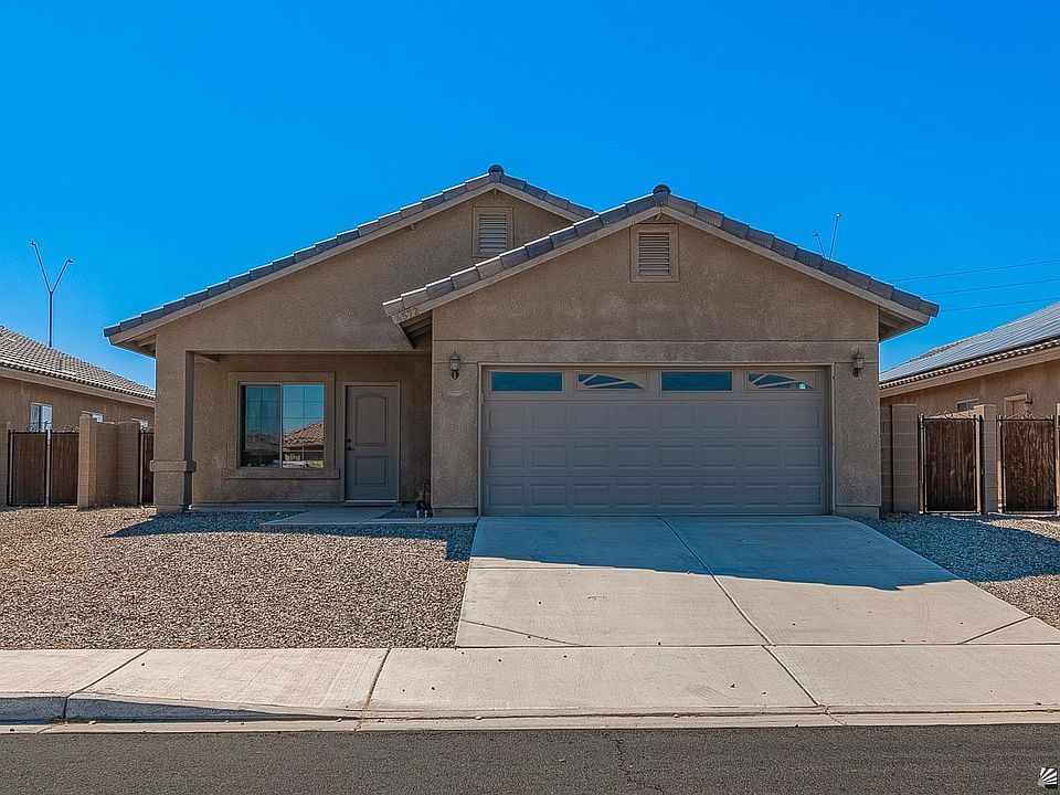 1st image of 4572 S Jasmine Ave